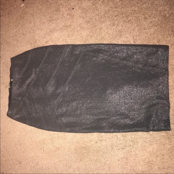 GLAM SET 🍷✨ - Picture 3 of 3